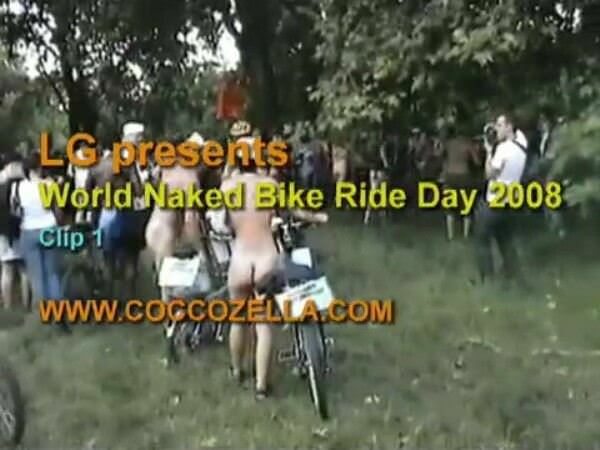 Purenudism video - world naked bike ride day 2008 [Archives Naturisme]