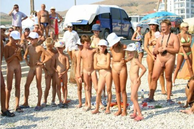 Purenudism hôtel européen pour les nudistes photos (set 70) [Archives Naturisme]