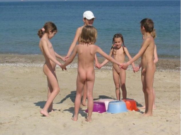 Purenudism naturisme en Méditerranée photos (set 69) [Archives Naturisme]