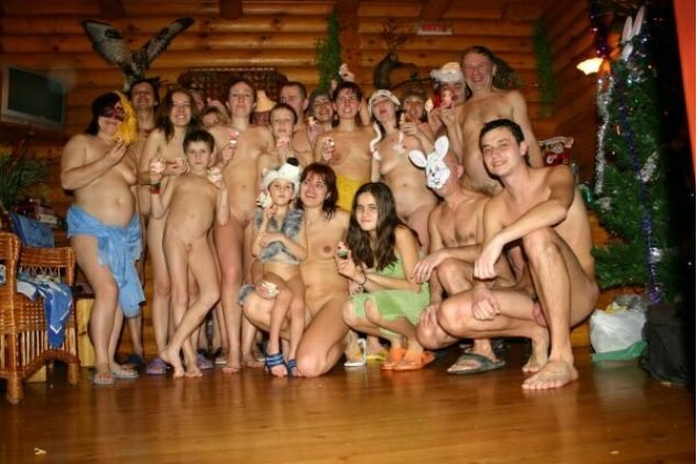 Purenudism galerie de photos de nudistes (set 15) [Archives Naturisme]