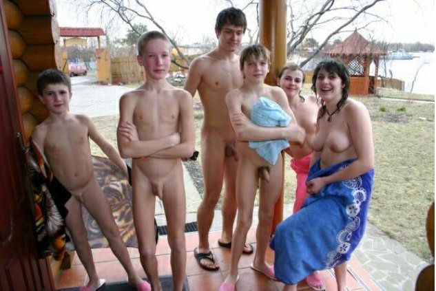 Purenudism photos actuellement nudisme (set 12) [Archives Naturisme]