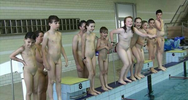 Nudisme de la vidéo dans la piscine et la salle de gym [Archives Naturisme]