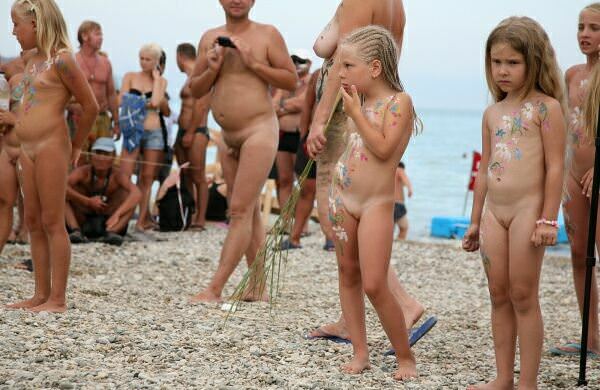 Purenudism la culture de nudisme en Europe de photos (set 29) [Archives Naturisme]