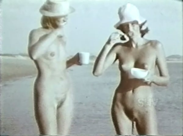 Purenudism video - sun sea and sand [Archives Naturisme]