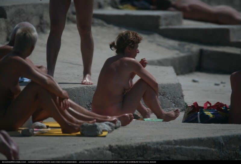 Nudist Rocky Family Angle gallery - In naturism, people are equal regardless of circumstances