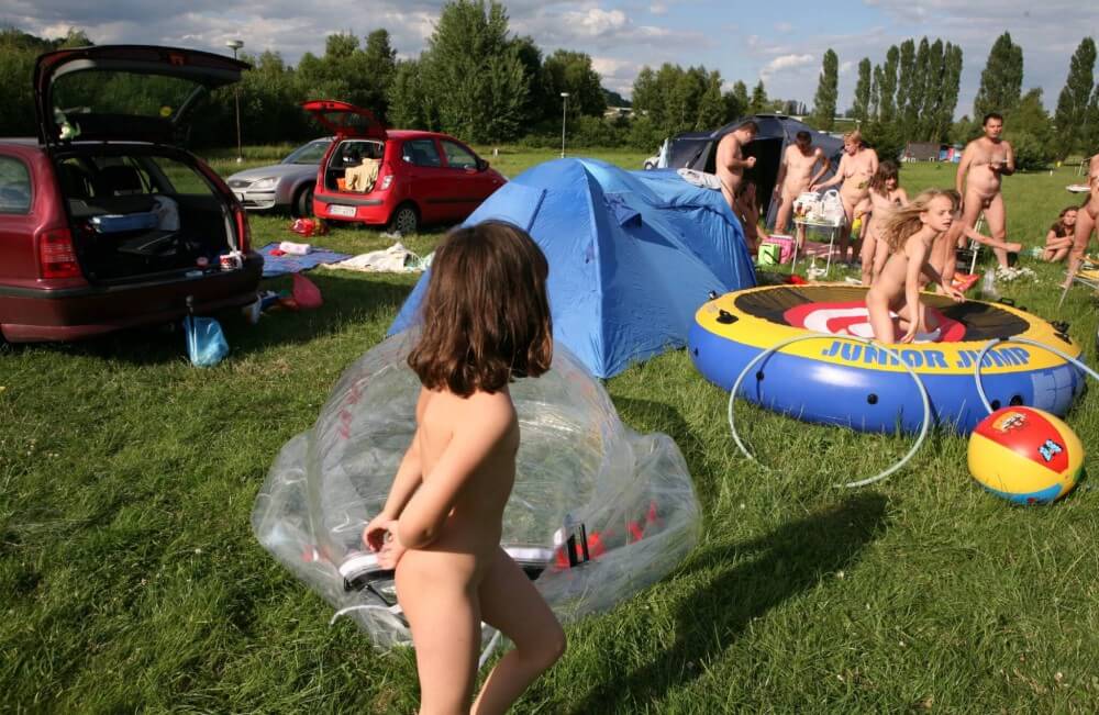 FKK Camp Day Two big gallery - In naturism, sincerity and honesty are valued