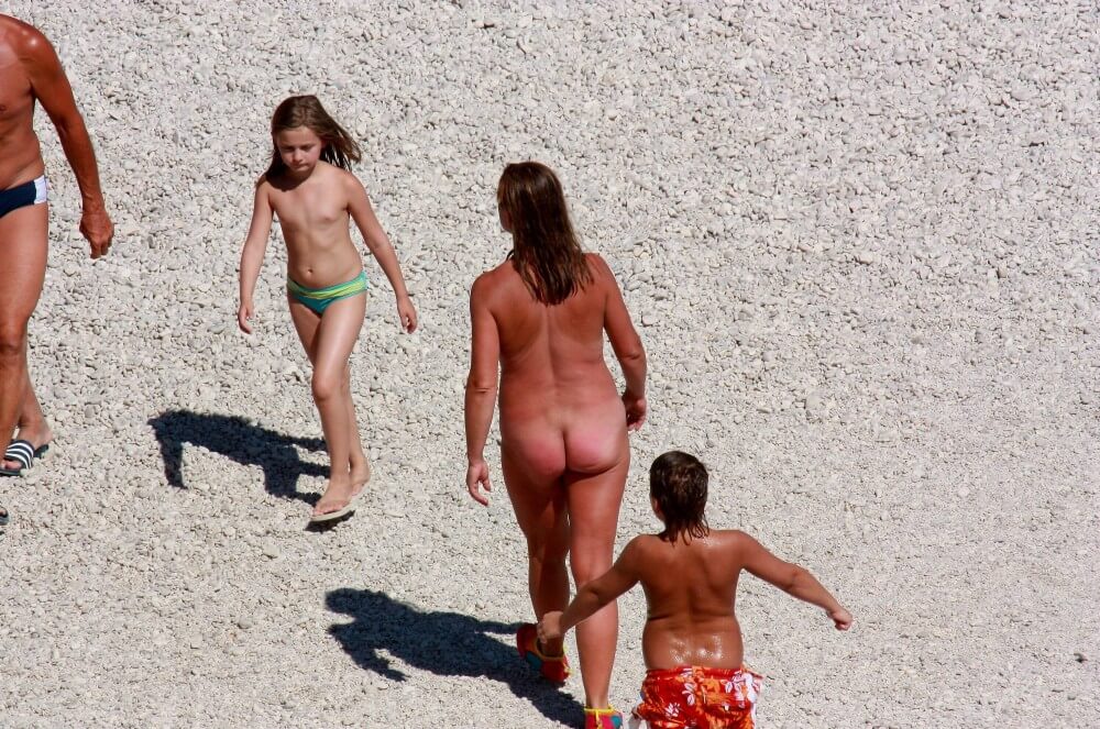 Naturism photo gallery # 8 - People in a State of Complete Nudity