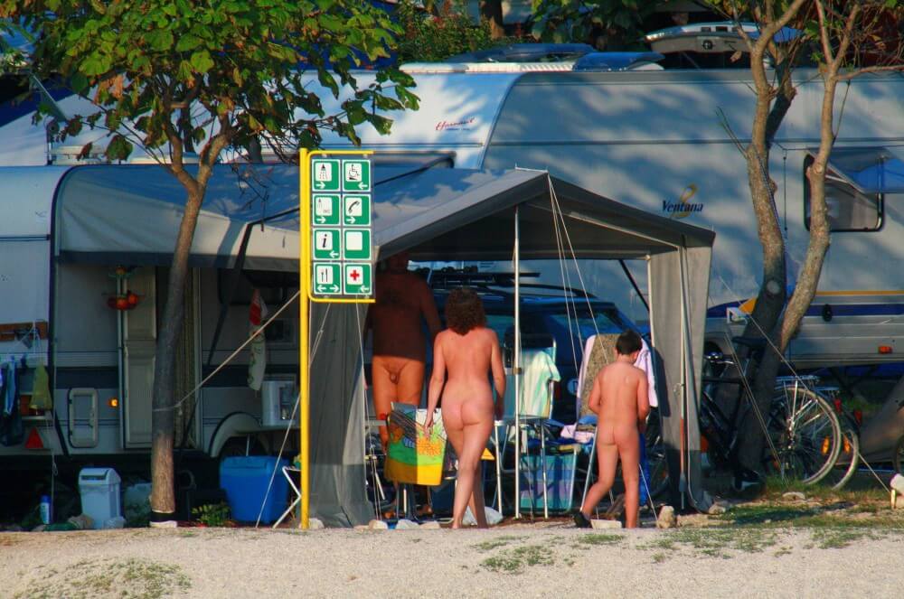 Ula FKK Camping photo gallery - Nudism helps us understand the true meaning of freedom