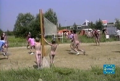 EVFKK - Miss Volleyball - Growing up on a nudist beach