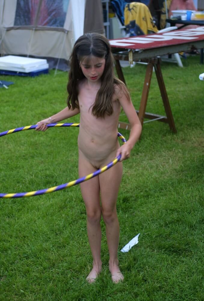 Holland Grass Hula Hoops pics - What the Concept of Naturist Recreation Entails