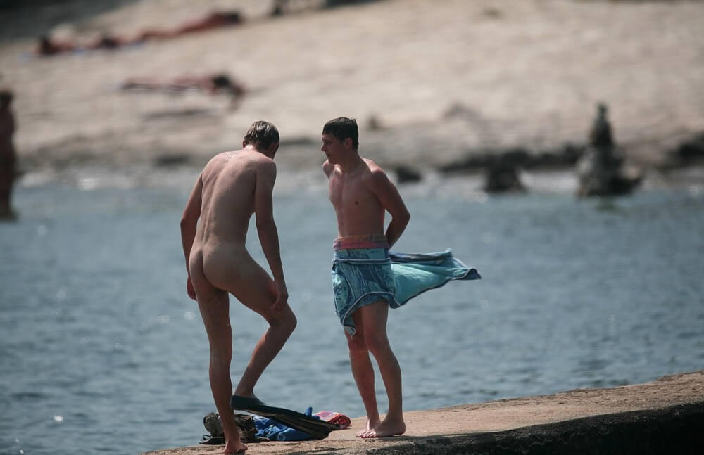 Nudists Boys - Water Prep On The Ledge - Core values of nudist clubs