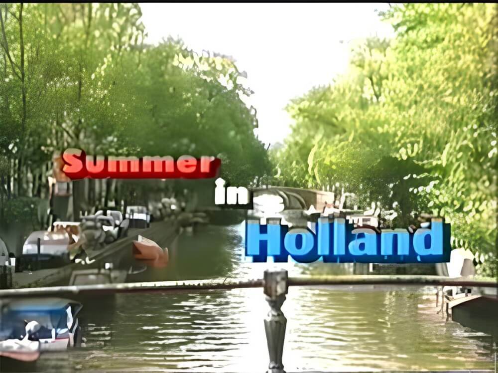 Nudism in Holland - Naturism implies a life free of unnecessary problems