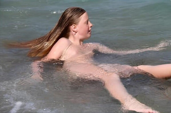 Turqoise Water Splash pics - Striving for harmony with nature—its okay to be a little naked