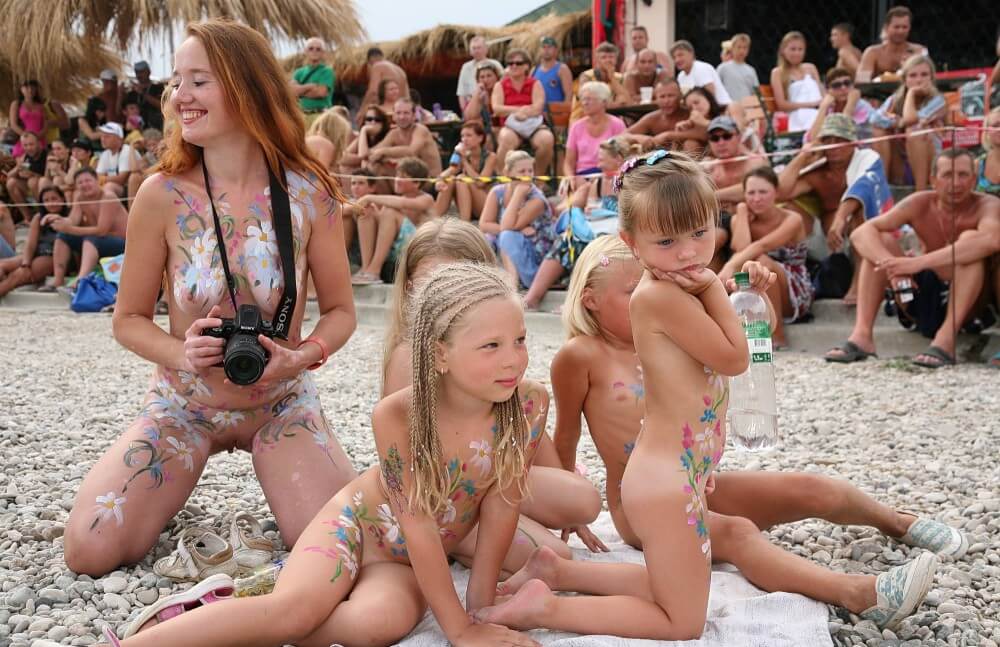 Warm Sand Relaxation photos - Nudism and naturism are closer to natural harmony