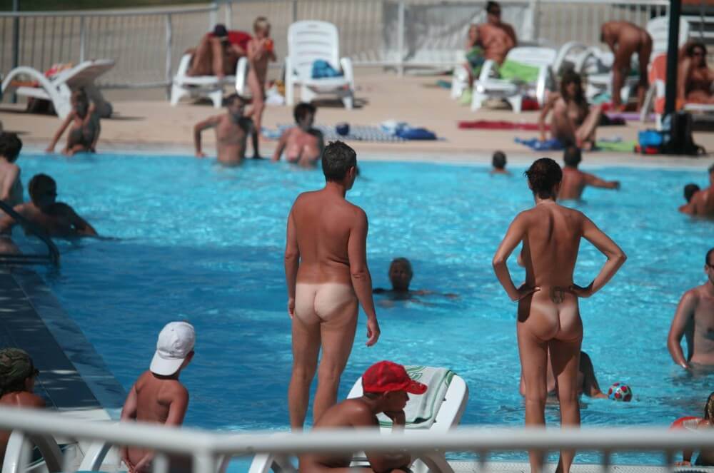 Pool-Shore Group Exercise - Nudity fosters the development of trust and sincere relationships