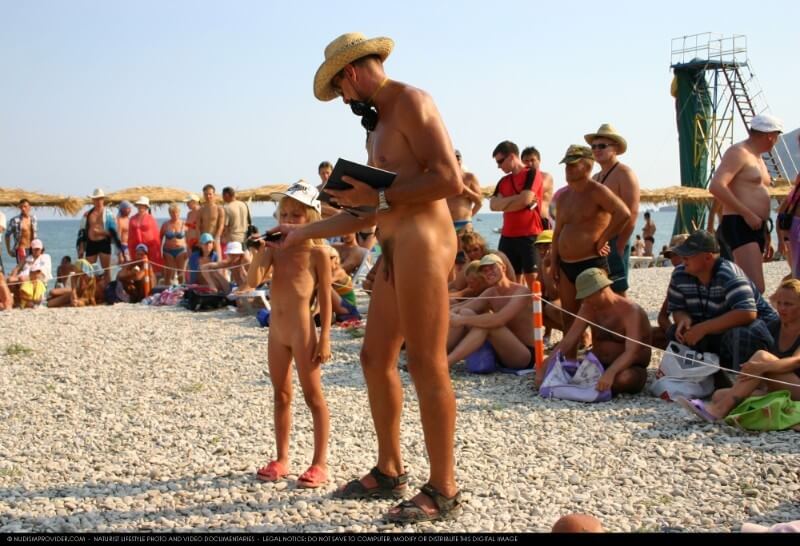 Naturist Pageant Line Up photos - Spontaneous Nudism Thrives