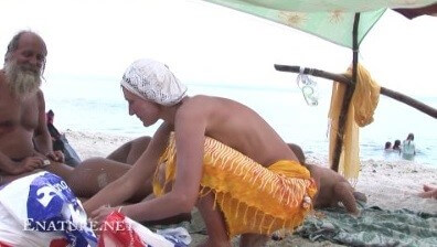 Enature - Back to the bare beach Full HD - Nudism is based on sincerity