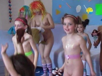Naturism Freedom: Disco - Love for oneself and nature as the foundation of naturism