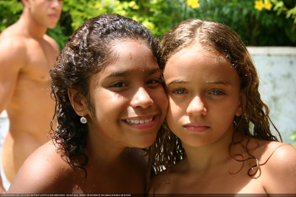 Tropical Naturism gallery - Travel with elements of naturism