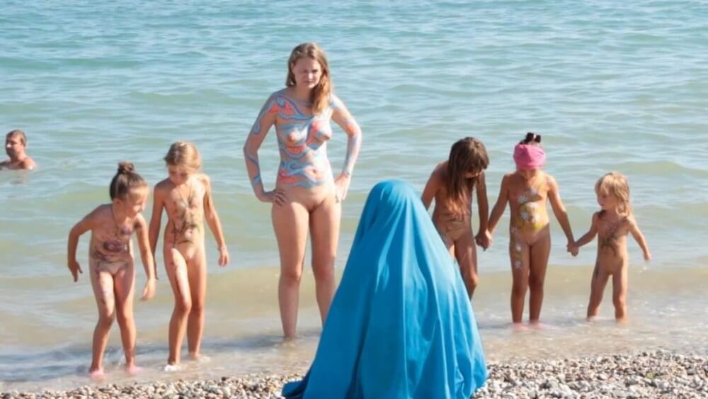 Neptune Day Full HD - Living in harmony with nature as the primary goal of the naturist lifestyle