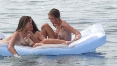 Body Art Nudist Beach 2 video Full HD - Nudism fosters trust and mutual understanding