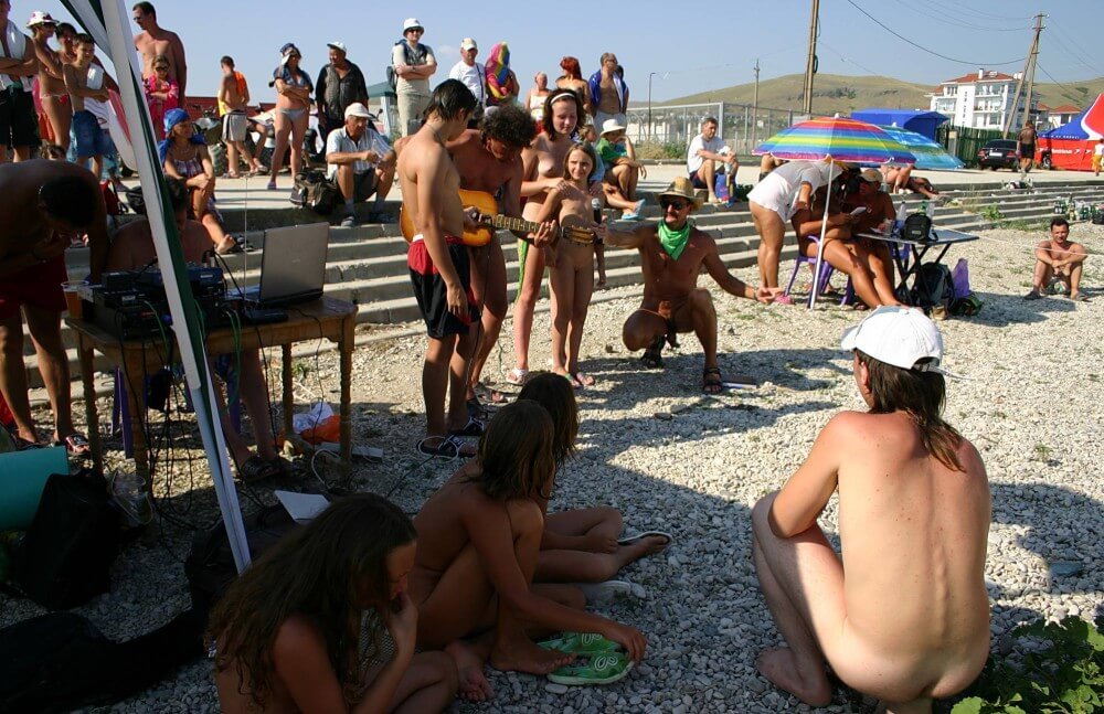 Nude Party By The Steps pics - Nature provides energy and inspiration for the practice of naturism and nudism