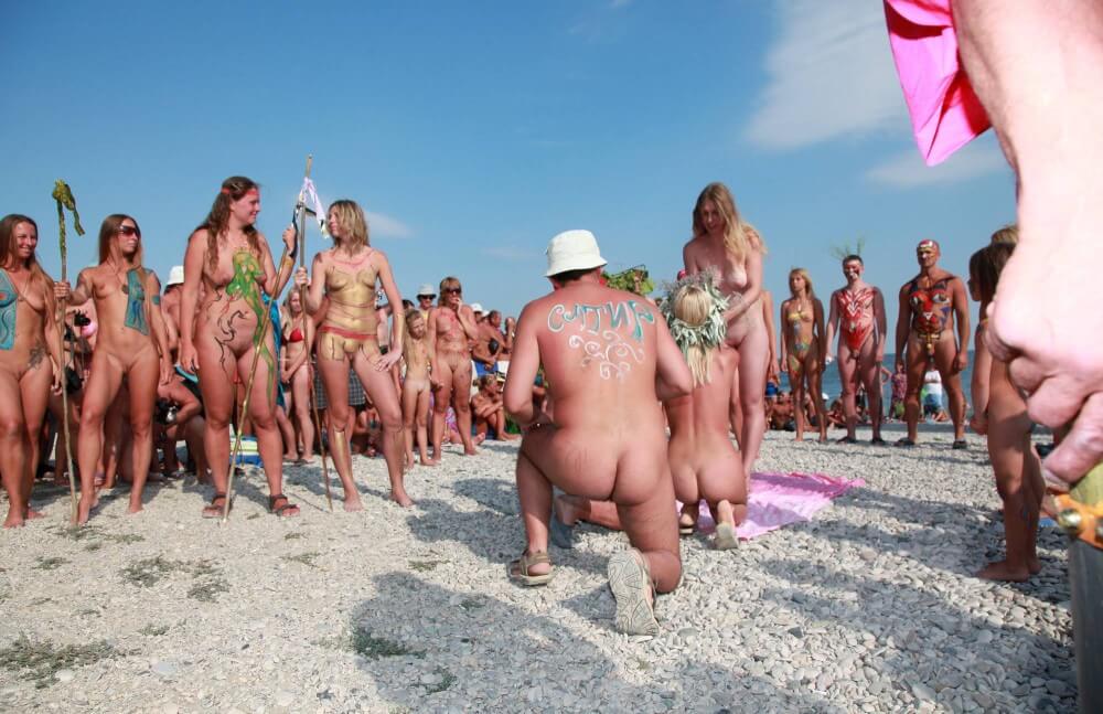 Naturist Boy Sun Warrior pics - The concept of being without clothes