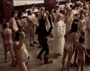 Enature - Christmas Kinder Spiele - Nudity fosters trust and mutual understanding among people