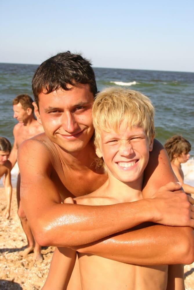 Naturist Group Pictures - The true flourishing of a culture of naturalness