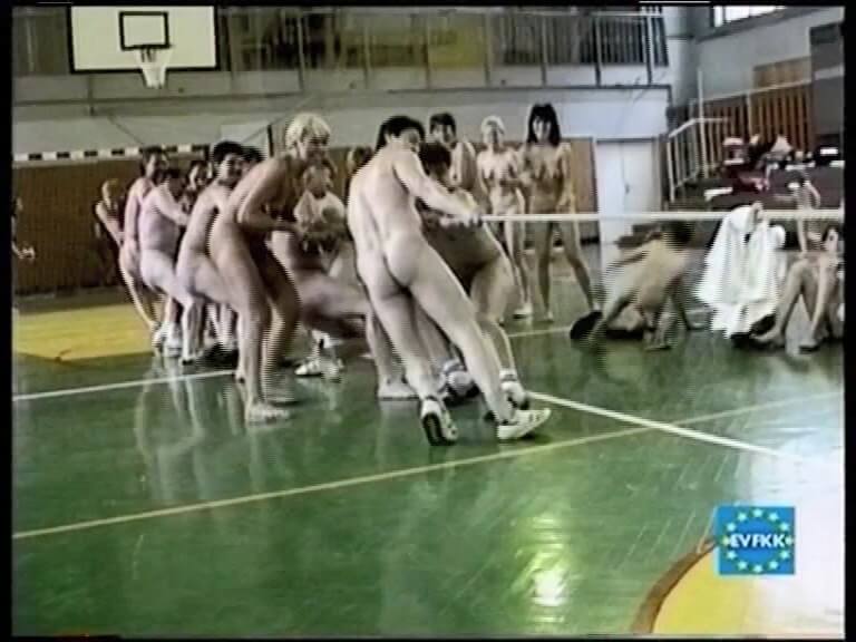 Helios Natura: Hip Hip Natura Eurovid FKK - She appeared completely naked