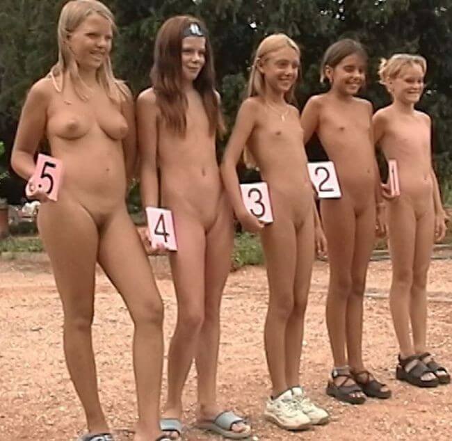 The White Castle Pageant Full HD video - It is a philosophy based on trust and respect for the naked body and nature